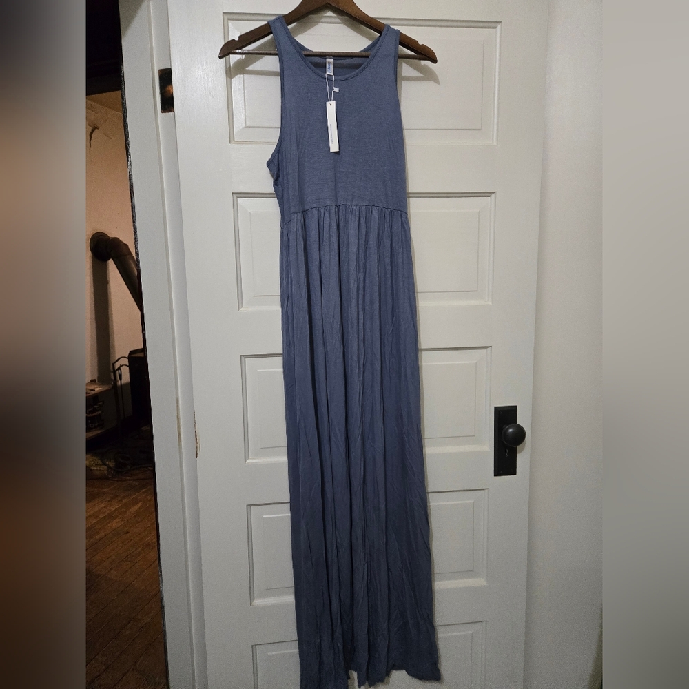 Elegant Blue Sleeveless Maxi Dress